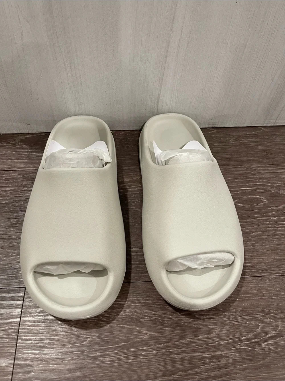 YZY YS-01 Cream Slides Men's Size 7